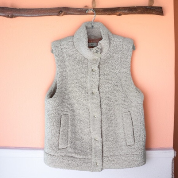 Aerie Cloud Sherpa Vest Cream Size Large NWT Flannel Lined Cozy Fleece Layer - Picture 5 of 6
